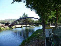 Nova ponte da Carvalha atravessando a Ribeira grande na Sertã